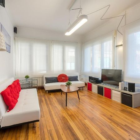 Ybarra Apartment By People Rentals Bilbao Bagian luar foto