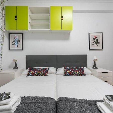 Ybarra Apartment By People Rentals Bilbao Bagian luar foto