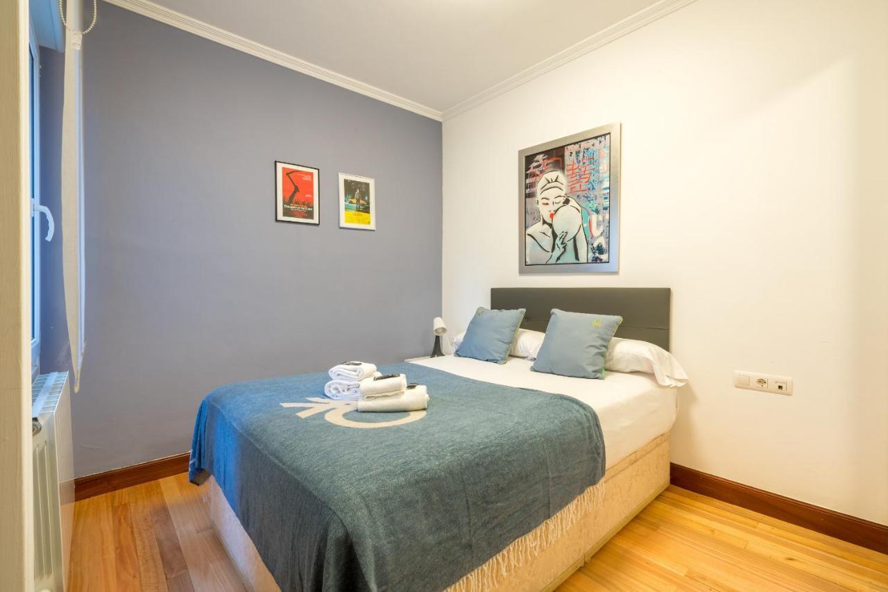 Ybarra Apartment By People Rentals Bilbao Bagian luar foto