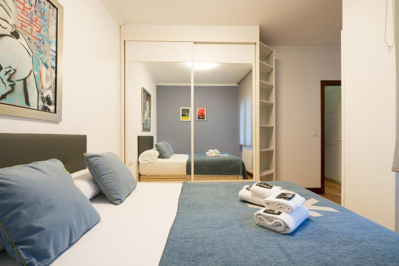 Ybarra Apartment By People Rentals Bilbao Bagian luar foto